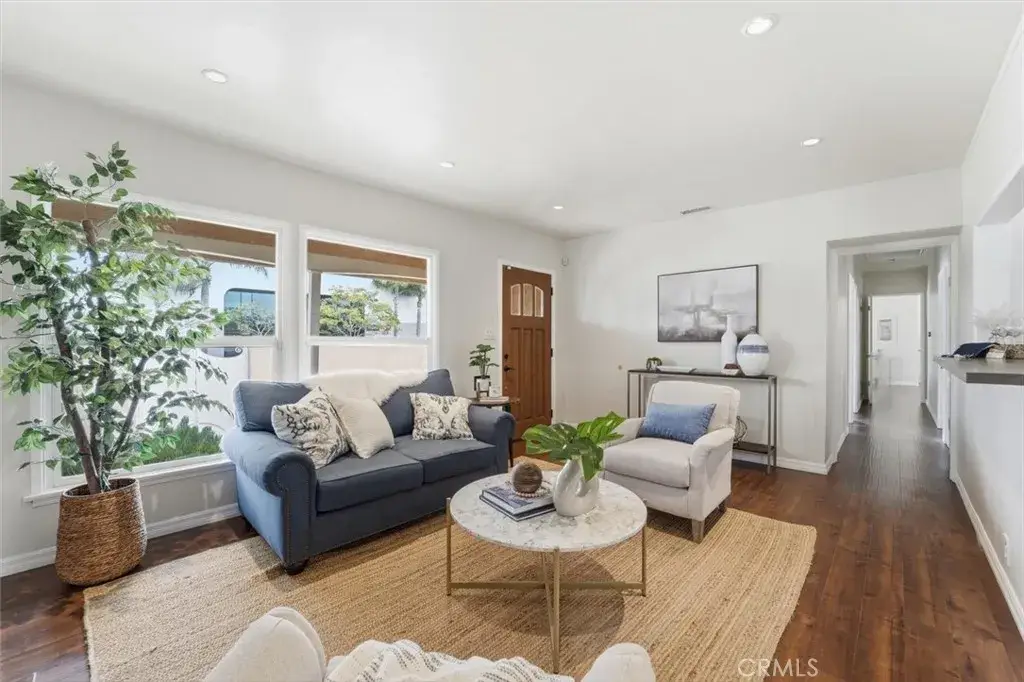 11937 S La Cienega, Hawthorne, CA 90250 - #1