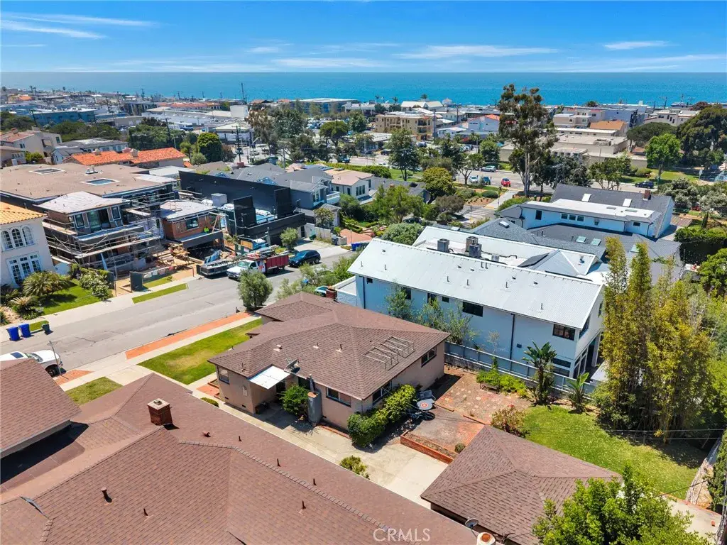 525 17th, Manhattan Beach, CA 90266 - #1