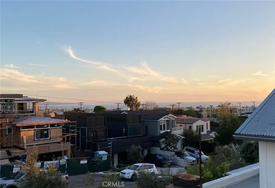 525 17th, Manhattan Beach, CA 90266 - #2