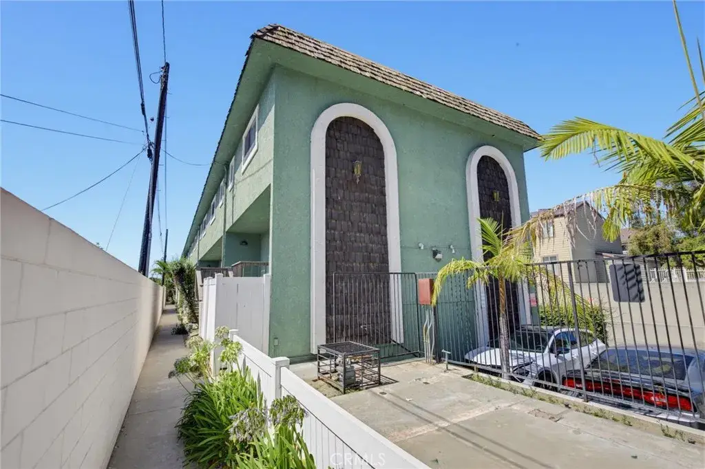 9214 Palm Street, Bellflower, CA 90706 - #1