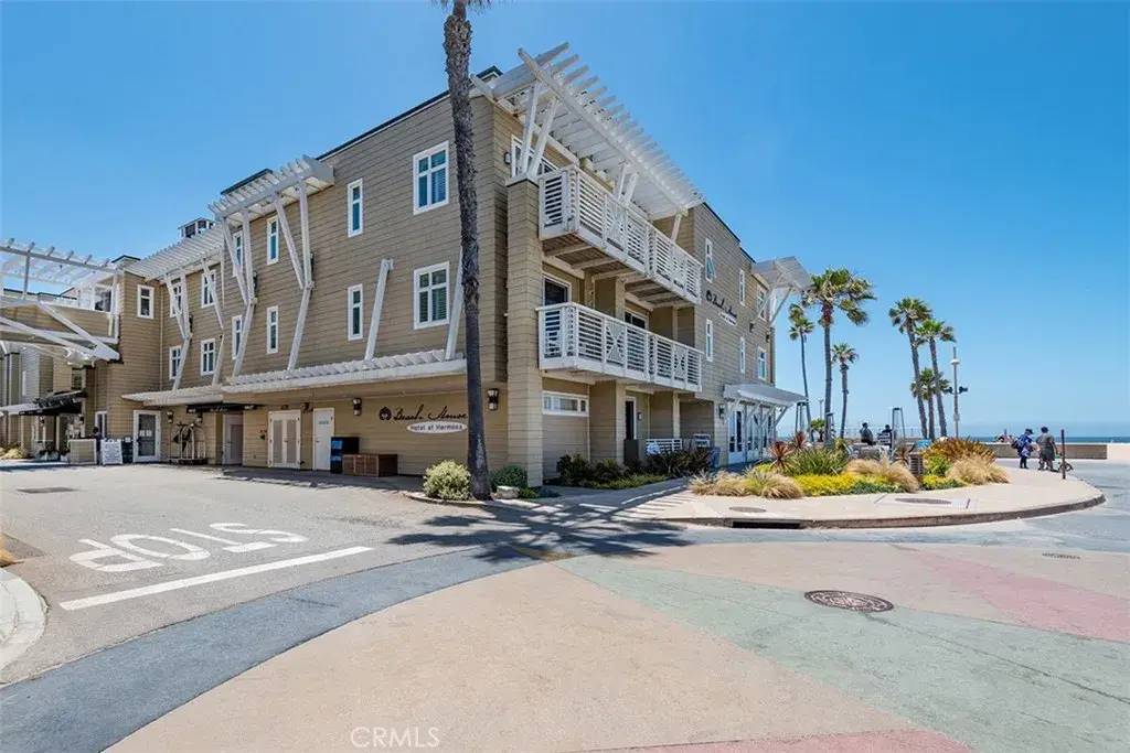 1300 The Strand, Hermosa Beach, CA 90254 - #1