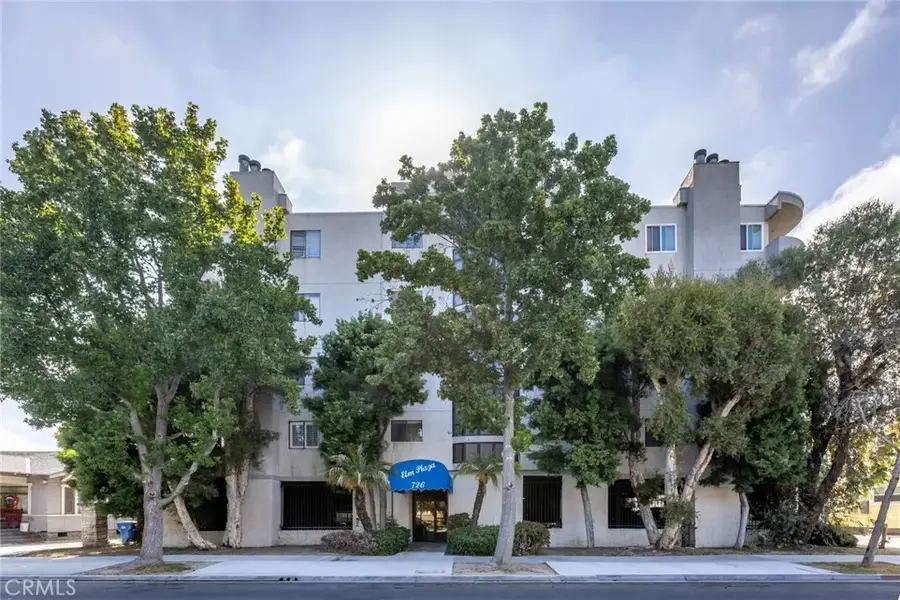 726 Elm Avenue #404, Long Beach, CA 90813 - #2