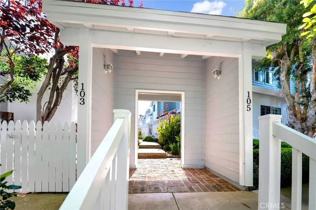 105 N Broadway #E, Redondo Beach, CA 90277 - #1