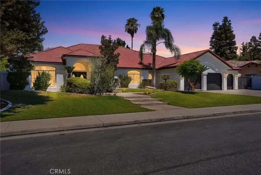 2305 Nantes, Bakersfield, CA 93311 - #2
