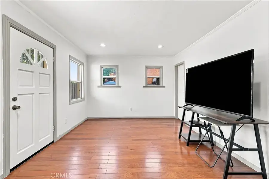 233 E Louise Street, Long Beach, CA 90805 - #3