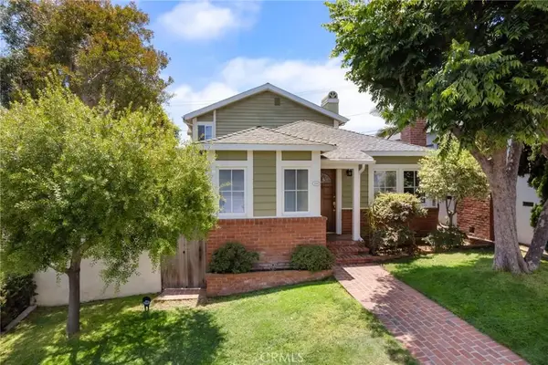 540 24th Street, Manhattan Beach, CA 90266