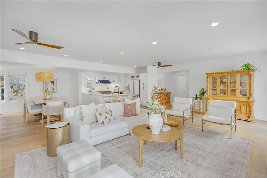 647 2nd Street, Hermosa Beach, CA 90254 - #2