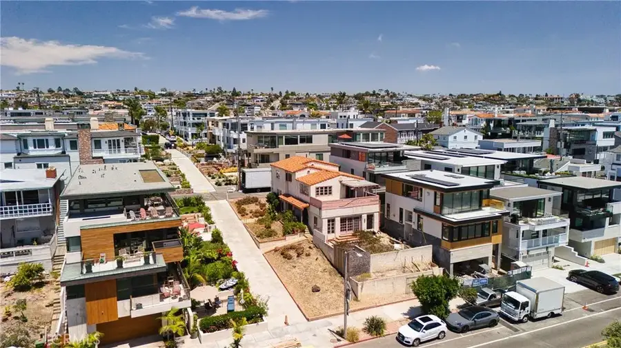 220 Manhattan Avenue, Manhattan Beach, CA 90266 - #3