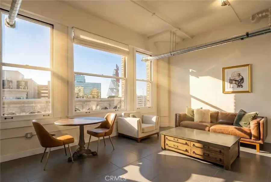 939 S Broadway #1001, Los Angeles, CA 90015 - #2