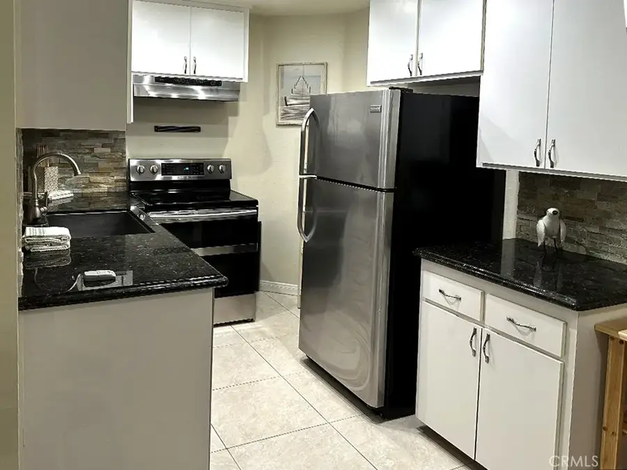 1108 Camino Real #409, Redondo Beach, CA 90277 - #3