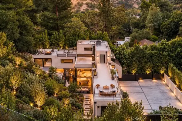 10443 Corfu Lane, Los Angeles, CA 90077