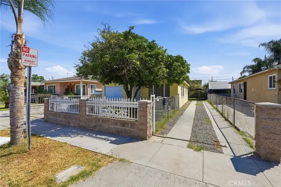 4630 E 52nd Place, Maywood, CA 90270 - #3