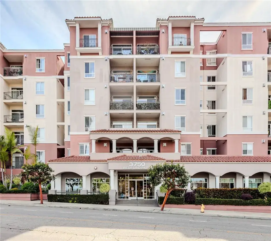 3750 Santa Rosalia Drive #207, Los Angeles, CA 90008 - #1