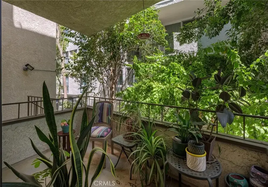 4700 Natick Avenue #104, Sherman Oaks, CA 91403 - #3