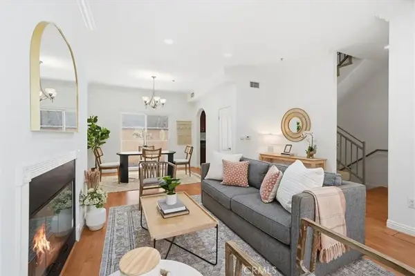 5719 Camellia #105, North Hollywood, CA 91601