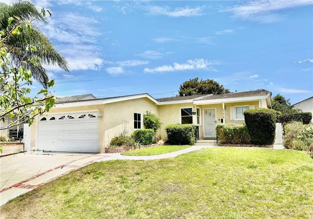 21614 Ellinwood Dr, Torrance, CA 90503 - #1
