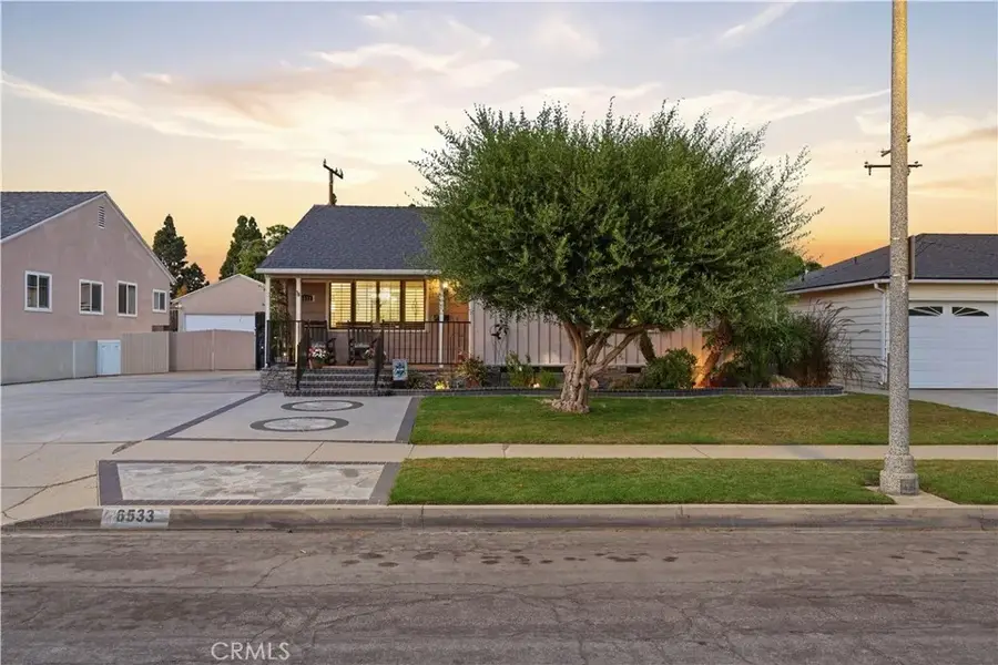 6533 E Walkerton Street, Long Beach, CA 90808 - #2