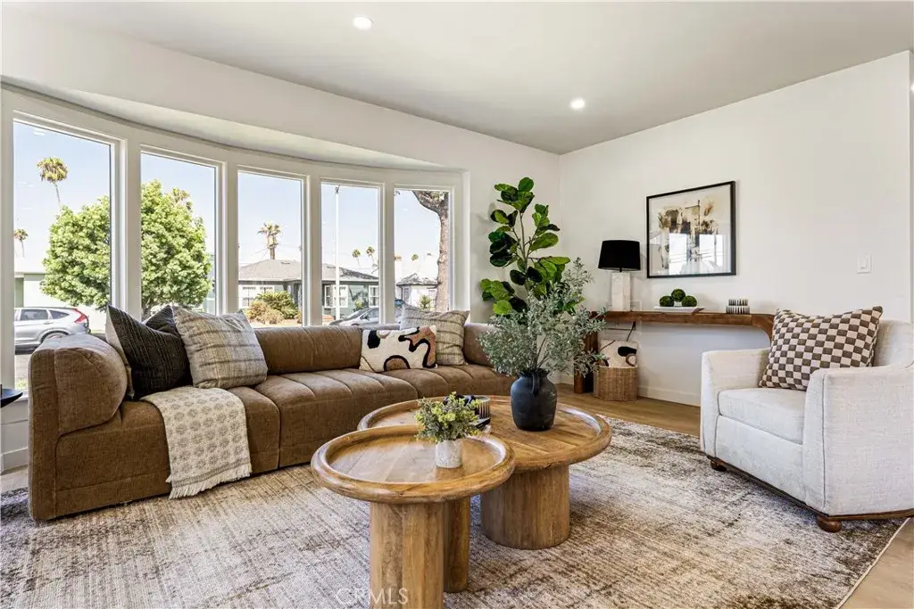 3880 Olmsted Avenue, Los Angeles, CA 90008 - #1