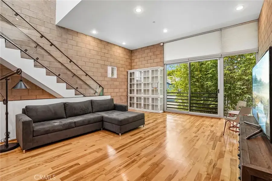 717 N Highland Avenue #21, Los Angeles, CA 90038 - #3