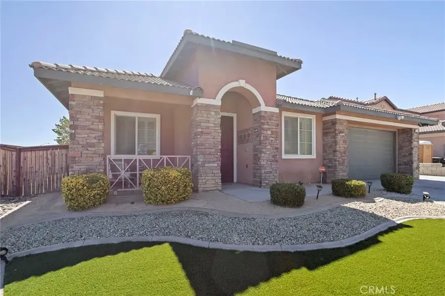 15081 Garibaldi Street, Victorville, CA 92394 - #2