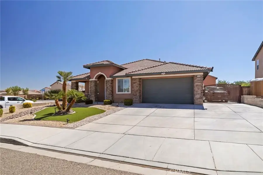 15081 Garibaldi Street, Victorville, CA 92394 - #3