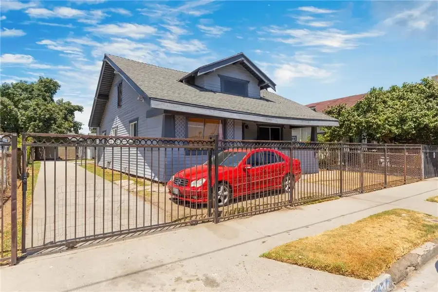 1253 E 46th, Los Angeles, CA 90011 - #3