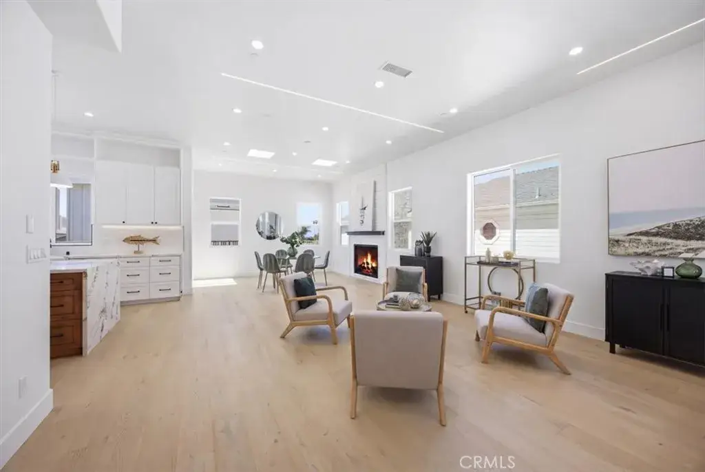 617 N Irena Avenue #B, Redondo Beach, CA 90277 - #1