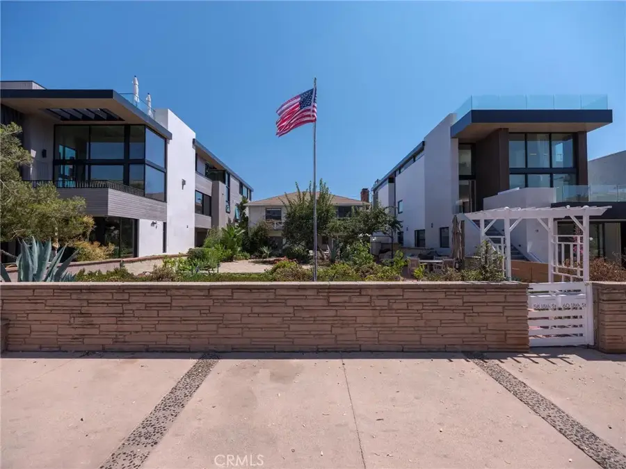 60 18th Street, Hermosa Beach, CA 90254 - #2
