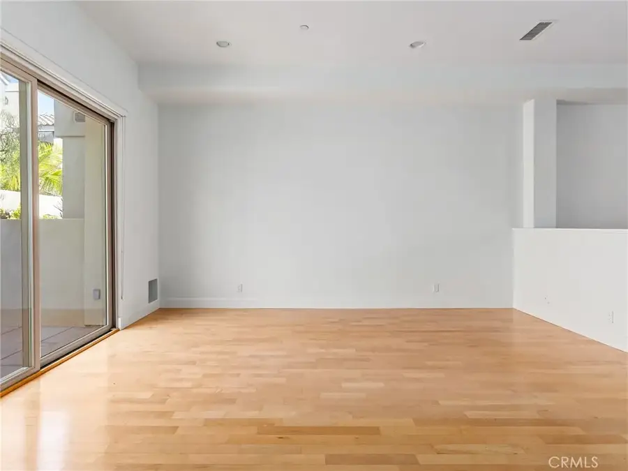 311 Kansas Street #B, El Segundo, CA 90245 - #3