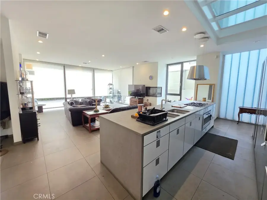 9 Temple, Long Beach, CA 90803 - #3