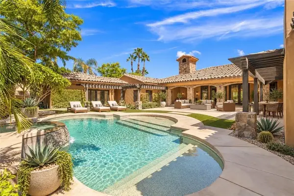 725 Dogwood West, Palm Springs, CA 92264