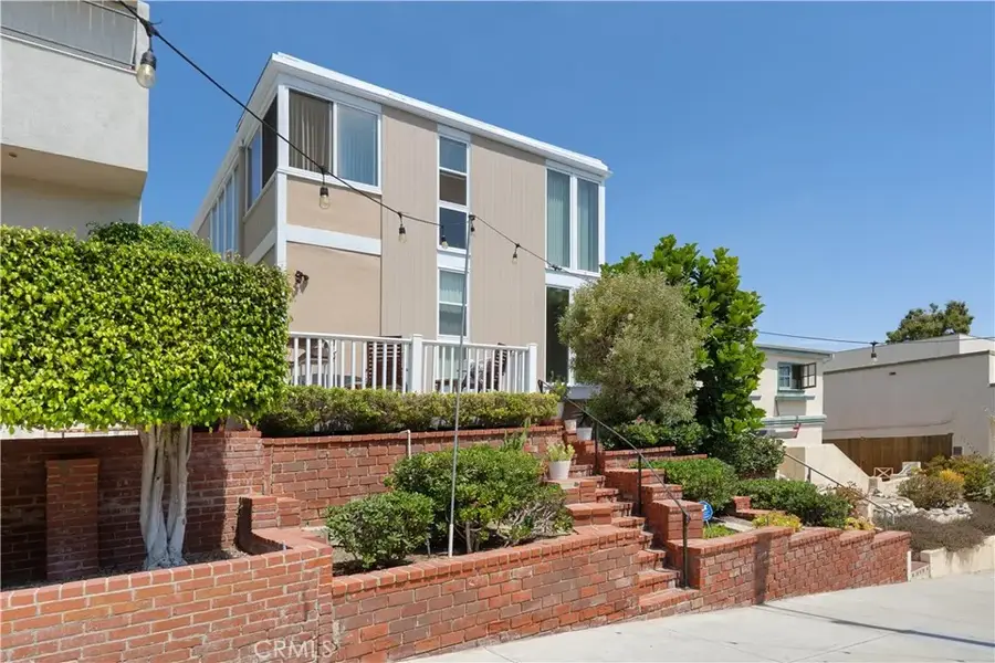409 16th Street, Manhattan Beach, CA 90266 - #2