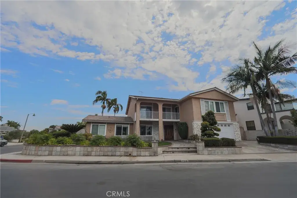 720 Pepper Tree, Long Beach, CA 90815 - #1