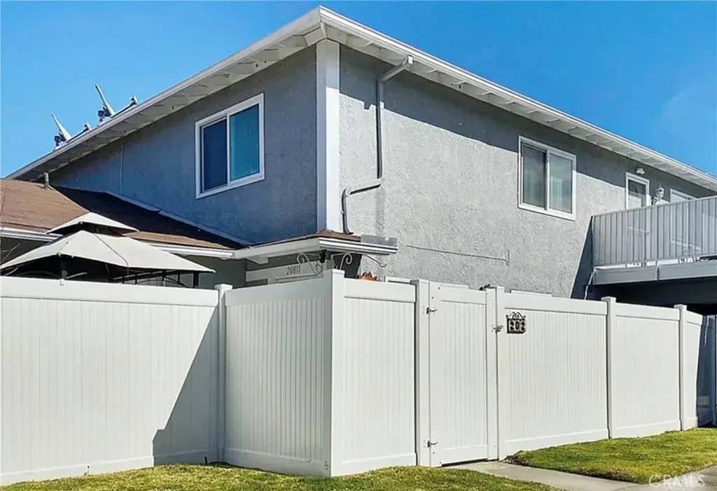 20811 Plum Canyon #202, Saugus, CA 91350 - #1