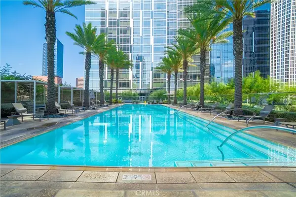 877 Francisco #1003, Los Angeles, CA 90017