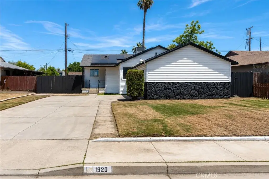 1920 Doolittle, Bakersfield, CA 93304 - #1