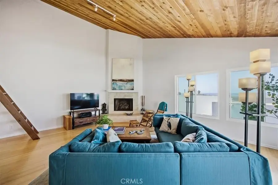 941 1st Street, Hermosa Beach, CA 90254 - #3