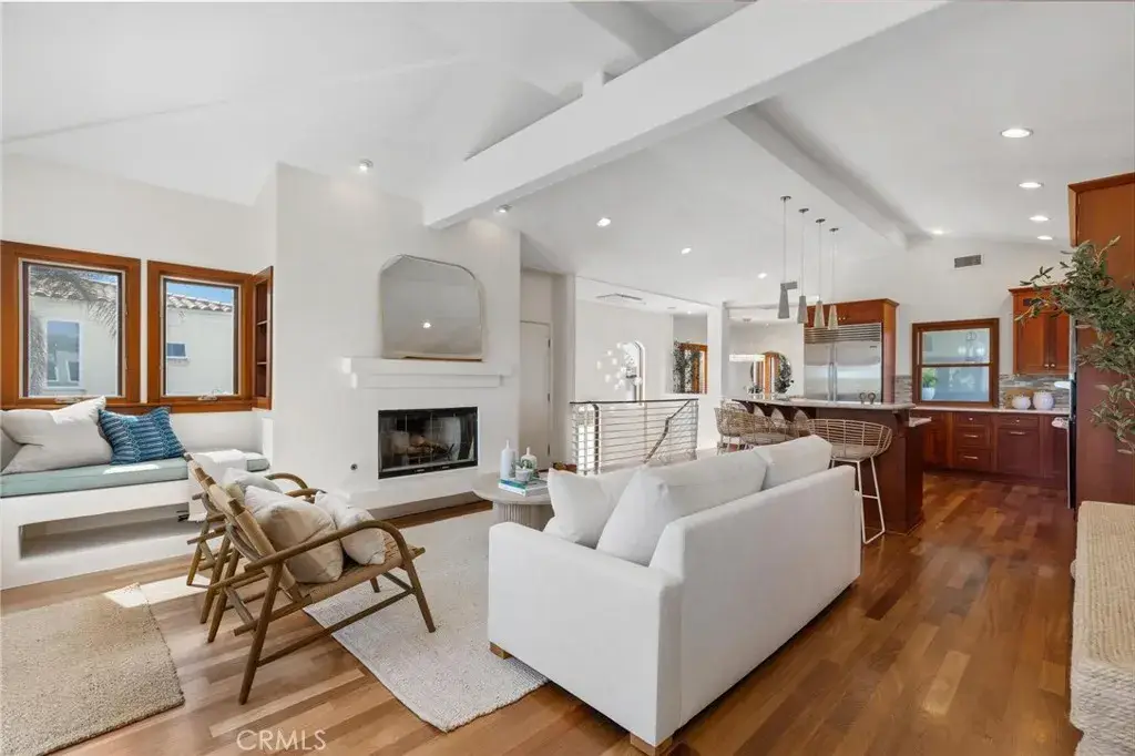 721 12th Street, Manhattan Beach, CA 90266 - #1