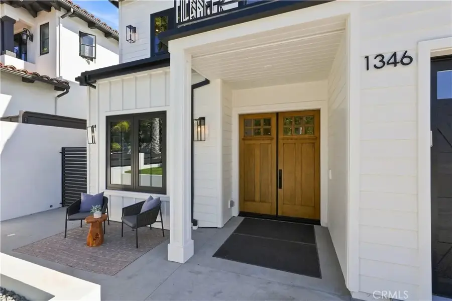 1346 Gates Ave., Manhattan Beach, CA 90266 - #2