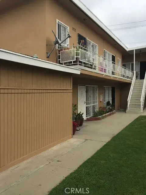 10210 S 10th, Inglewood, CA 90303