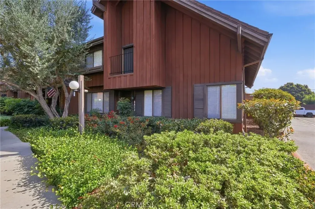 2074 Mount Shasta, San Pedro, CA 90732 - #1