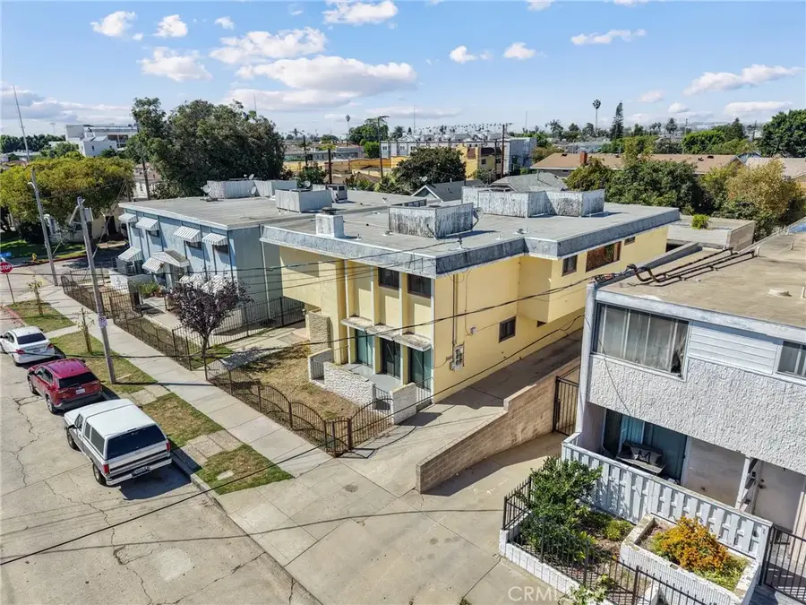 145 W Hillcrest, Inglewood, CA 90301 - #3