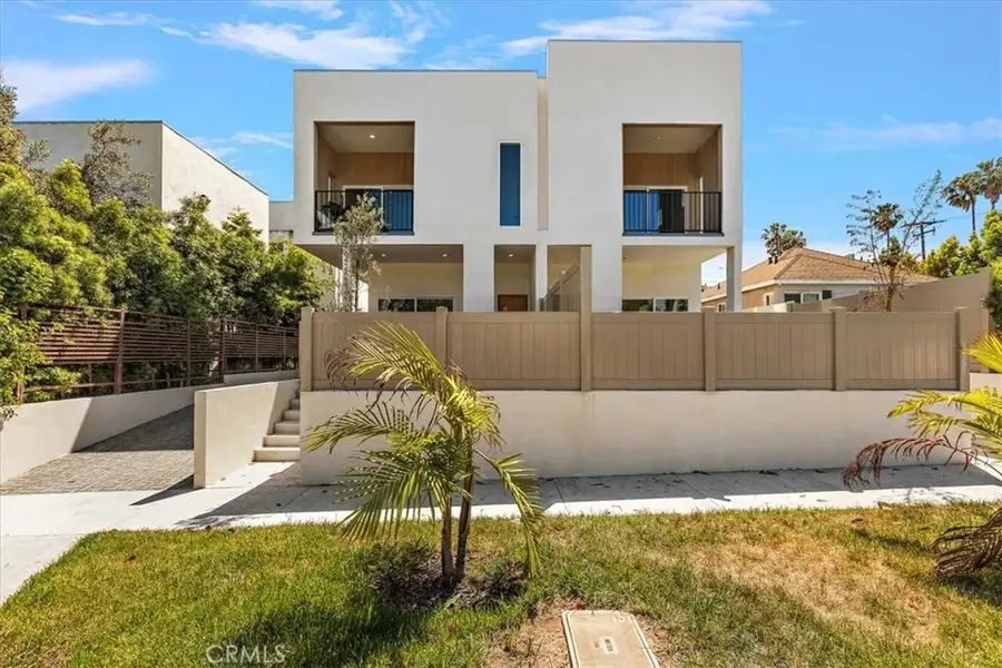 642 E Fairview Boulevard, Inglewood, CA 90302 - #3
