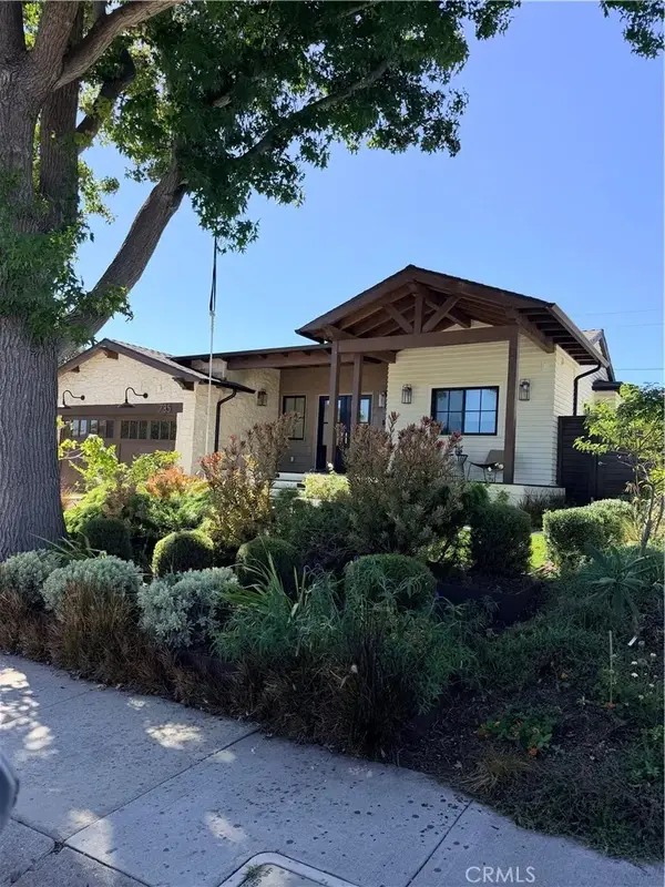 735 Lomita, El Segundo, CA 90245