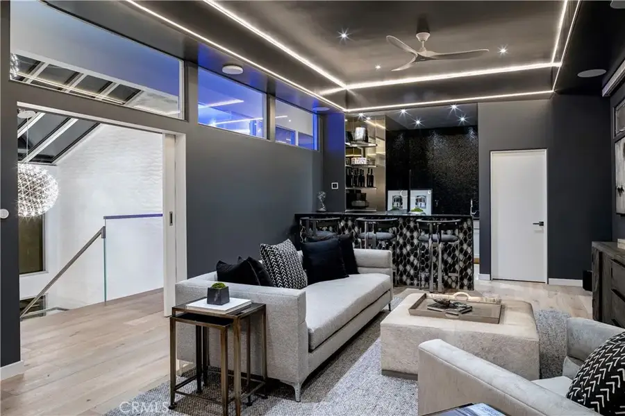 2522 The Strand, Manhattan Beach, CA 90266 - #2