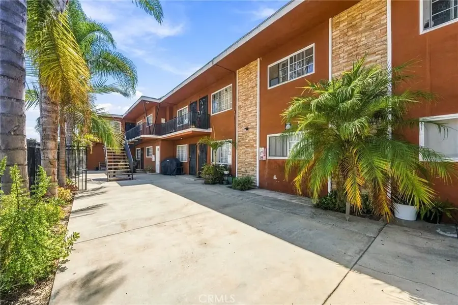 5333 Pine Avenue, Long Beach, CA 90805 - #2
