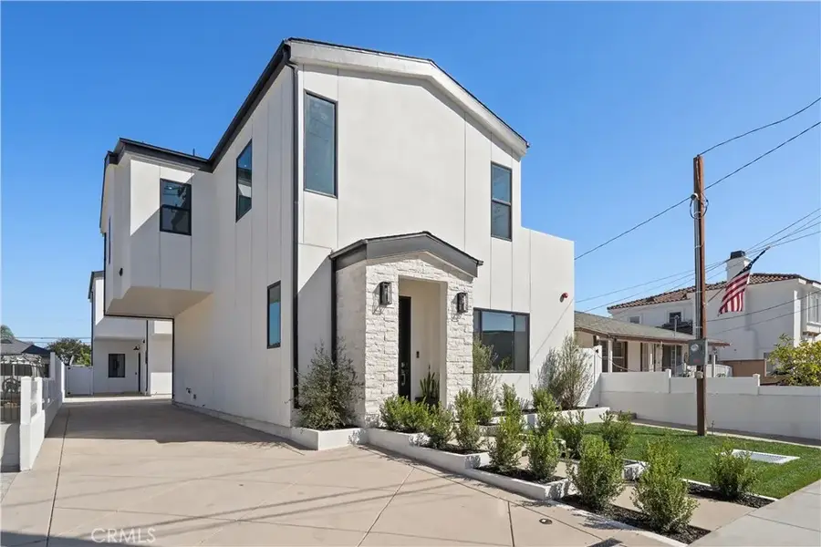 15634 Sombra Avenue #A, Lawndale, CA 90260 - #3