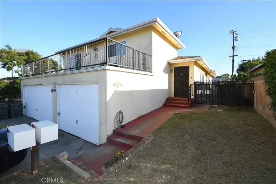 2706 Robinson Street, Redondo Beach, CA 90278 - #2