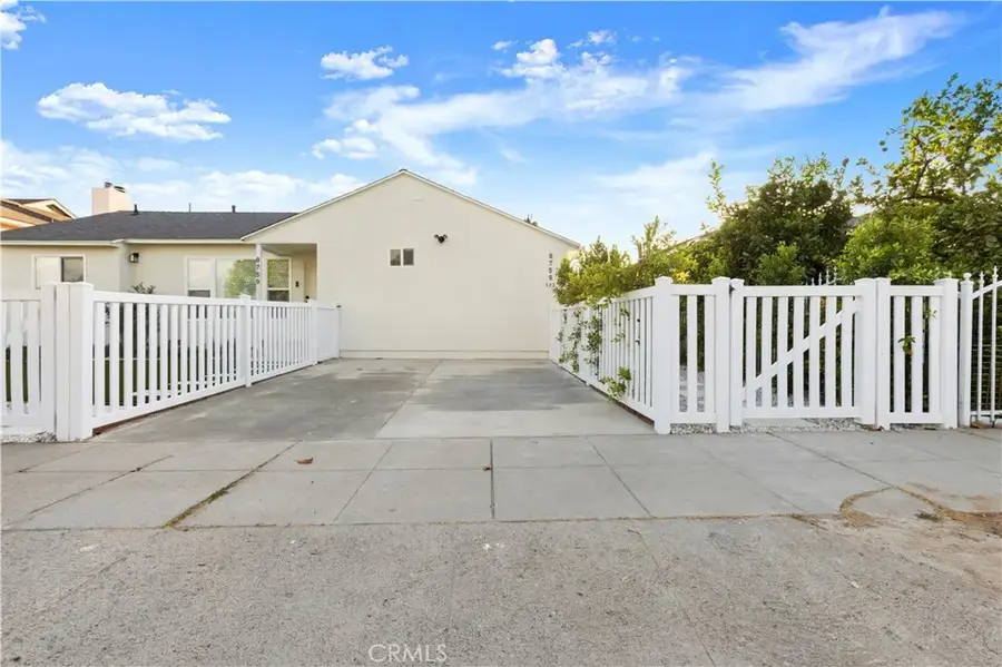 8759 Snowden Ave., Arleta, CA 91331 - #2