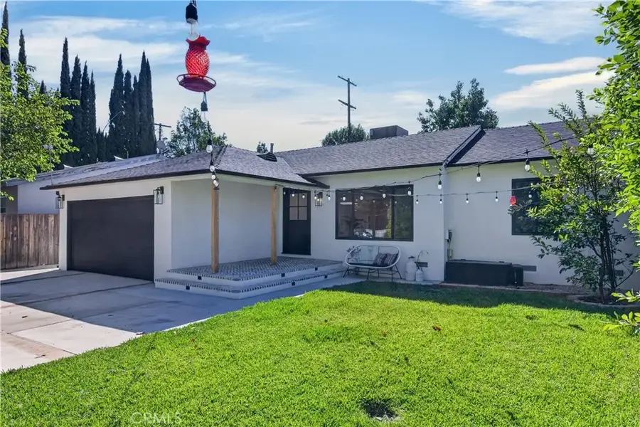 16912 Marlin Place, Lake Balboa, CA 91406 - #3